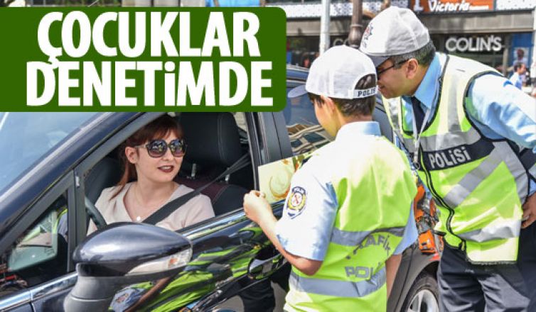 15 Temmuz Kızılay Milli İrade Meydanı’nda çocuklar trafiği denetledi