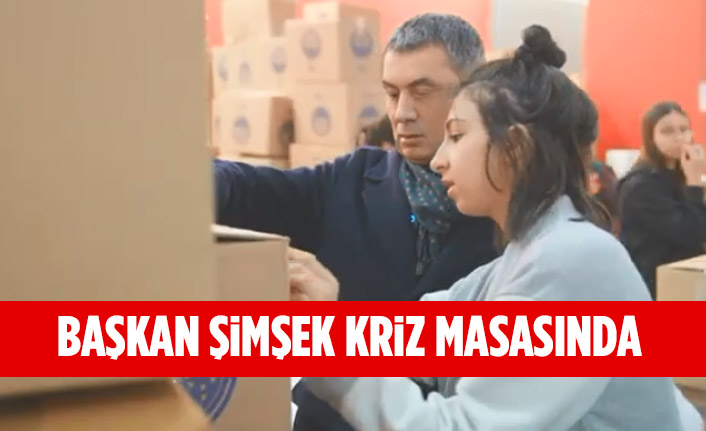 Başkan Şimşek, Yardım Çalışmalarını Kriz Masasından Yönetmeye Devam Ediyor