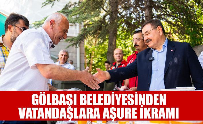 GÖLBAŞI BELEDİYESİNDEN VATANDAŞLARA AŞURE İKRAMI