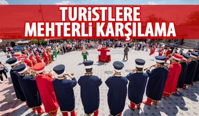 Ankara Kalesi'nde turistlere mehterli karşılama