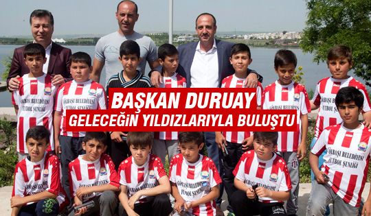 Başkan Duruay Minik Futbolcular İle Buluştu