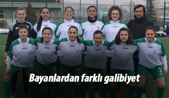 Bayan futbolculardan farklı galibiyet