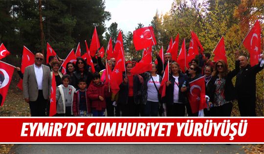 CHP'liler Cumhuriyet için yürüdü