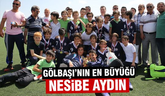 Futbol Şenliği’nin Şampiyonu Nesibe Aydın Okulları
