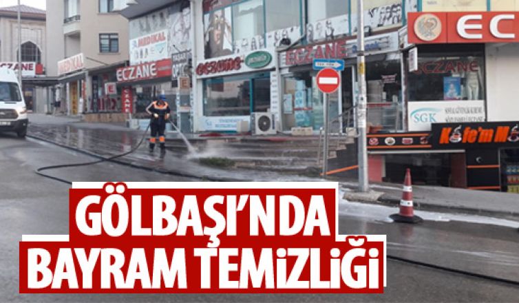 Gölbaşı'nda cadde ve sokaklar yıkanıyor!