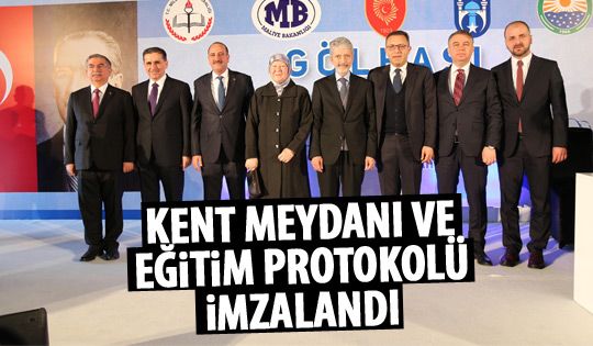 Gölbaşı'nda yapılacak kent meydanı için imzalar atıldı