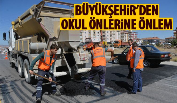 Okul önlerinde trafik önlemi