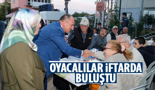 Oyacalılar geleneksel iftar yemeğinde buluştular