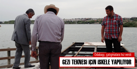 Tekne için iskele yapılıyor