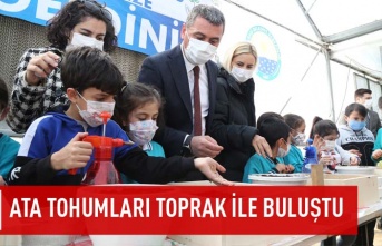Başkan Ramazan Şimşek ile Minik Eller Toprağa Can Verdi