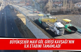 Büyükşehir Mavi göl girişi kavşağı'nın ilk etabını tamamladı