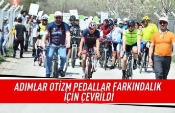 Adımlar OTİZM pedallar farkındalık için çevrildi