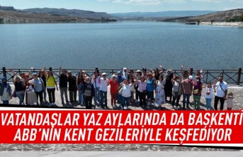 Vatandaşlar yaz aylarında da Başkenti ABB'nin kent gezileriyle keşfediyor