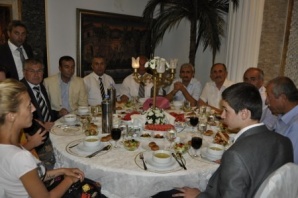 MHP'liler iftar sofrasında buluştu