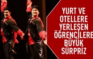 Yurt ve otellere yerleşen öğrencilere konser sürprizi