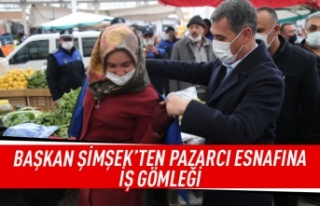 Başkan Şimşek Pazarcı Esnafına İş Gömleği