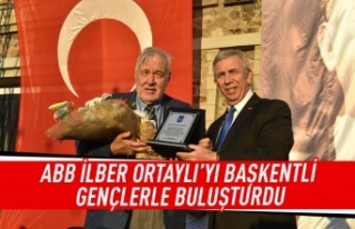 ABB İlber Ortaylı'yı Başkentli gençlerle...