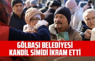 Gölbaşı Belediyesi kandil simidi ikram etti