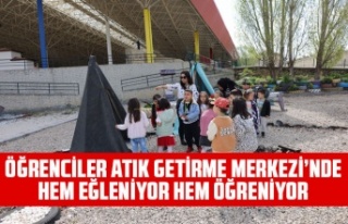 ÖĞRENCİLER SIFIR ATIK GETİRME MERKEZİ’NDE HEM...