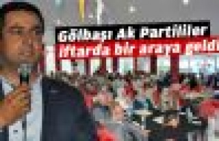 Ak Partililer iftarda bir araya geldi