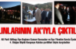 Alınlarının Ak'ıyla çıktılar