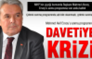 Anma programında davetiye krizi