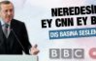 Başbakan BBC ve CNN'e sert çıktı!