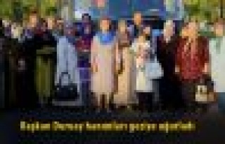 Başkan Duruay Hanımları Geziye Uğurladı