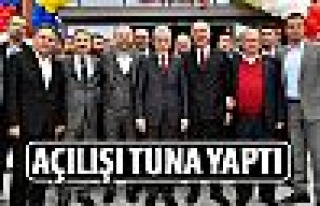 Başkan Tuna açılışa katıldı