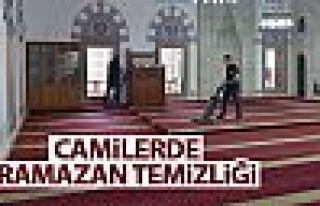 Başkent’teki camilerde temizlik