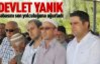 Devlet Yanık babasını son yolculuğuna uğurladı