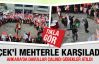 Gökçek'i mehterle karşıladılar