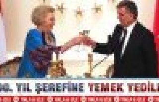 Gül'den Kraliçe Beatrix onuruna yemek -Video