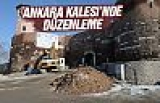 Kale önünde çalışma