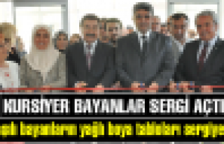 KURSİYER BAYANLAR SERGİ AÇTI