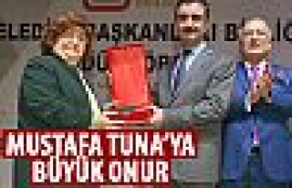 Mustafa Tuna en beğenilen başkan