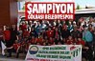 Şampiyon Gölbaşı Belediyespor