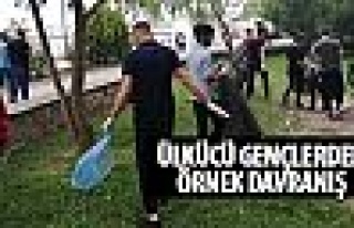 Ülkücü gençlerden örnek davranış