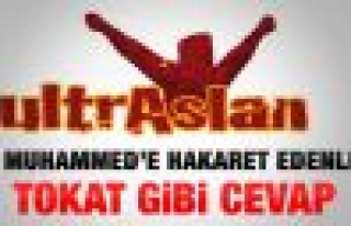 Ultraslan'dan ayakta alkışlanacak pankart