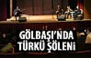 Ustaların türküleriyle gençler çoştu