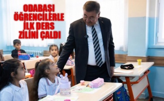 GÖLBAŞI BELEDİYE BAŞKANI YAKUP ODABAŞI ÖĞRENCİLERLE İLK DERS ZİLİNİ ÇALDI