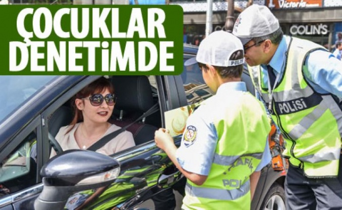 15 Temmuz Kızılay Milli İrade Meydanı’nda çocuklar trafiği denetledi