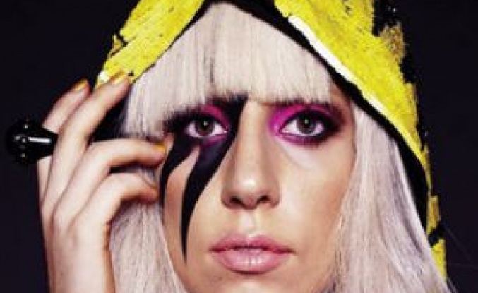 Lady Gaga Geliyor...