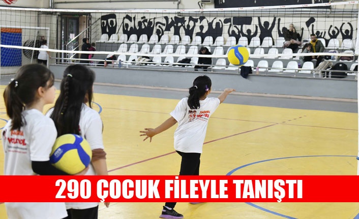 “FABRİKA VOLEYBOL” PROJESİ SAYESİNDE 290 ÇOCUK FİLEYLE TANIŞTI