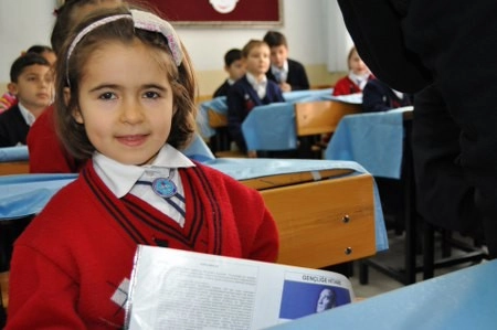 Öğrencilerin karne sevinci