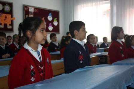 Öğrencilerin karne sevinci