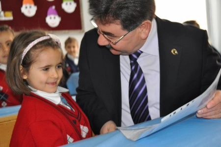 Öğrencilerin karne sevinci