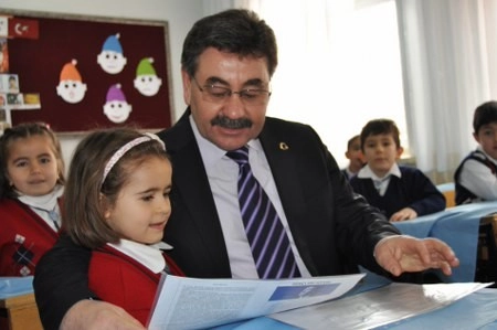 Öğrencilerin karne sevinci