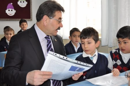 Öğrencilerin karne sevinci