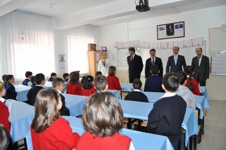 Öğrencilerin karne sevinci